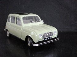 Renault 4L 1964 de couleur vert pastel, toit ouvrant noir (Vue c�t� passager)