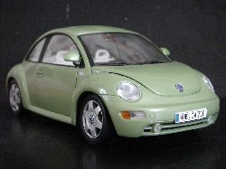 Volkswagen New Beetle 1999 de couleur vert pastel m�tallis� (Vue c�t� passager)