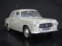 Peugeot 403 Berline 1964 Grand luxe 8Cv de couleur grise (Vue c�t� passager)