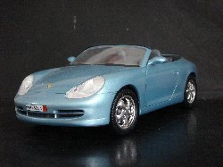Porsche 911 Cabriolet 1998 de couleur bleu clair m�tallis� (Vue c�t� conducteur)